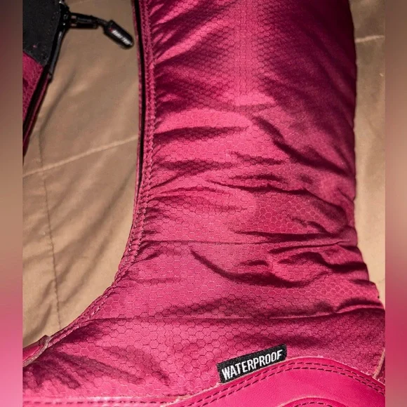 Womens Baffin winter Boots
Size 10 - Picture 5 of 12